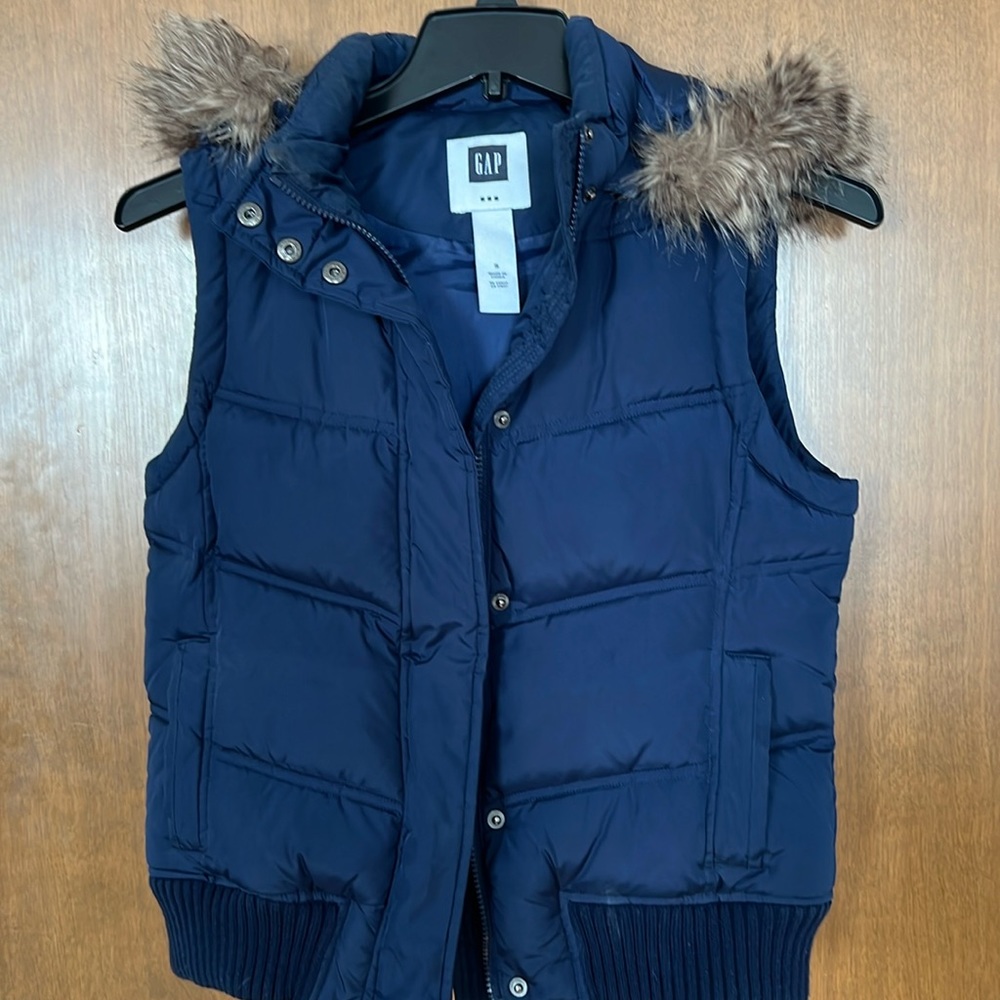 EUC GAP Puffer Navy Blue Hooded Vest size S